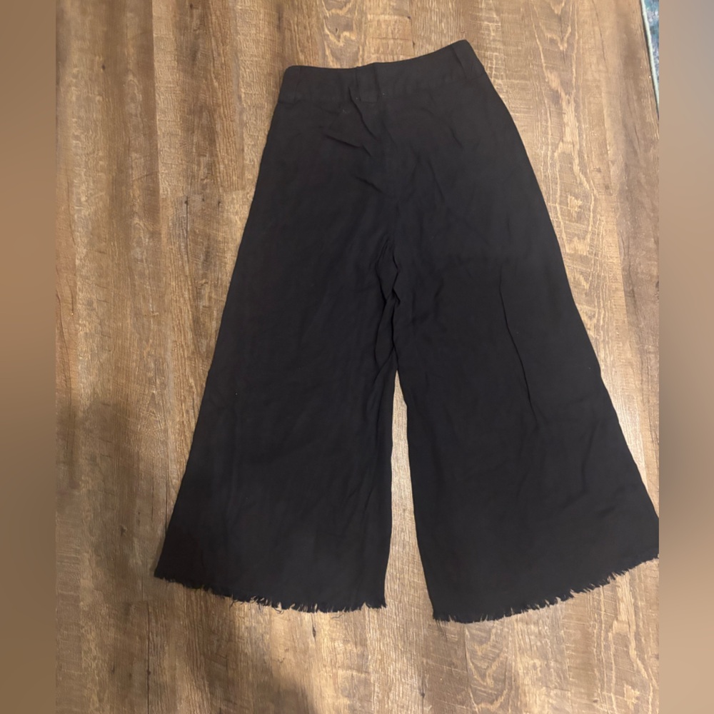 Hashtag Navy Cropped Wide Leg Pants - Picture 2 of 3